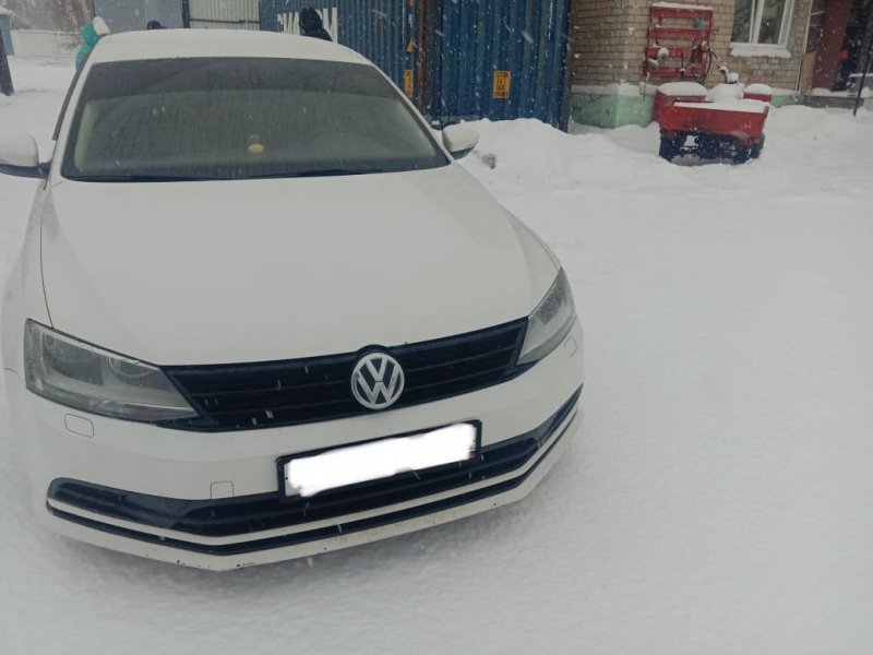 Сотрудники Госавтоинспекции Скопинского района остановили автомобиль, собственник которого имеет задолженности в сумме около 300 тысяч рублей