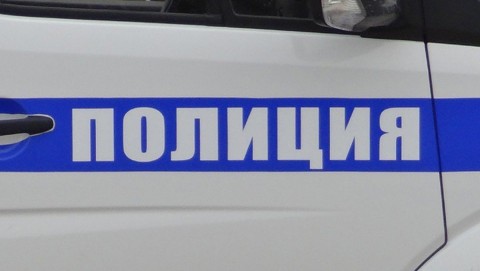 Полицейские раскрыли кражу оснащения смотрового колодца, расположенного на улице поселка Павелец Скопинского района